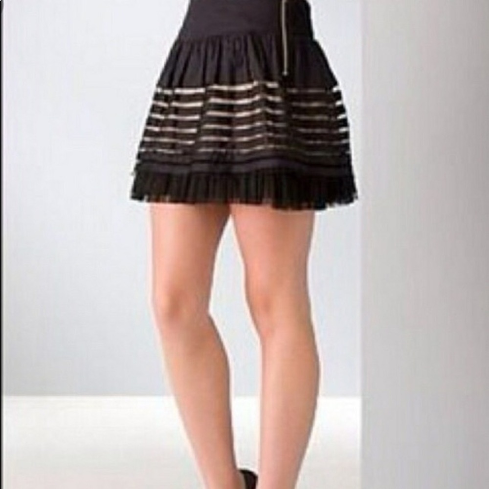 Short Black/nude tulle skirt Free People size 4.